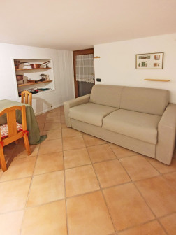 Wohn- Schlafzimmer unten
